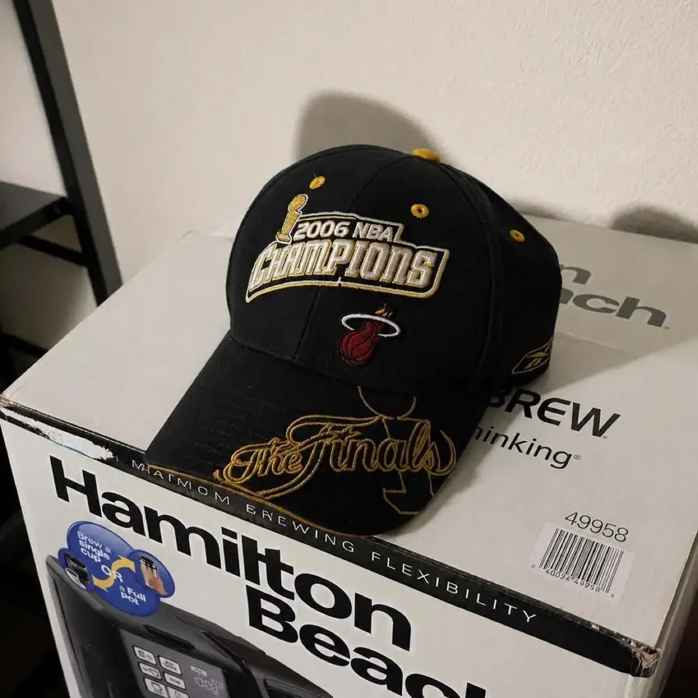 Reebok 2006 Miami Heat NBA Champions Finals Adjustable Hat Cap